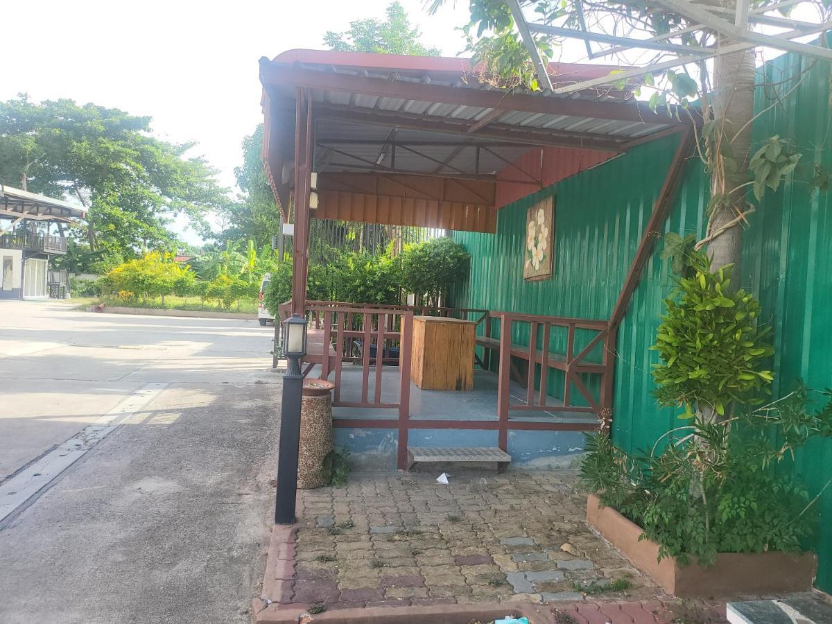 Ekaluk Place Inn Pattaya Exterior photo
